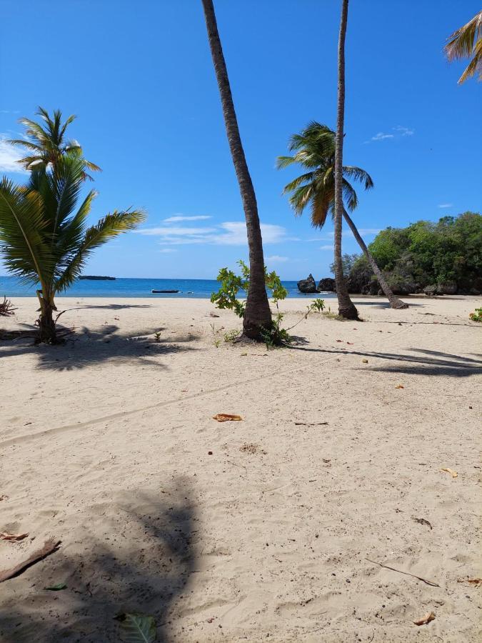 Cabana Playa Cambiaso Bed & Breakfast Puerto Plata Exterior photo